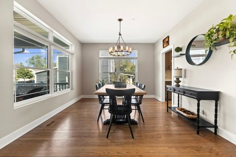 Tiny photo for 333 W Potomac Avenue, Lombard, IL 60148 (MLS # 12504901)