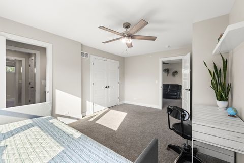 Tiny photo for 333 W Potomac Avenue, Lombard, IL 60148 (MLS # 12504901)