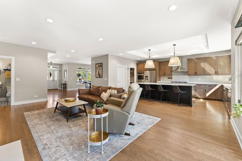 Tiny photo for 333 W Potomac Avenue, Lombard, IL 60148 (MLS # 12504901)