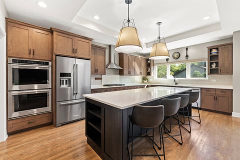 Tiny photo for 333 W Potomac Avenue, Lombard, IL 60148 (MLS # 12504901)