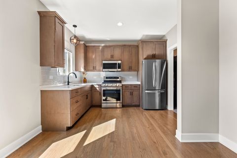 Tiny photo for 333 W Potomac Avenue, Lombard, IL 60148 (MLS # 12504901)