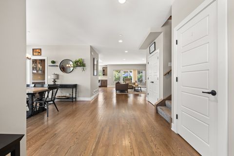 Tiny photo for 333 W Potomac Avenue, Lombard, IL 60148 (MLS # 12504901)