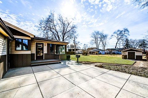 Tiny photo for 11920 S Springfield Avenue, Alsip, IL 60803 (MLS # 12580245)