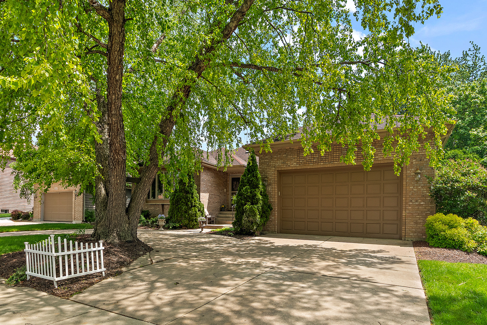 437 N Kevin Drive
