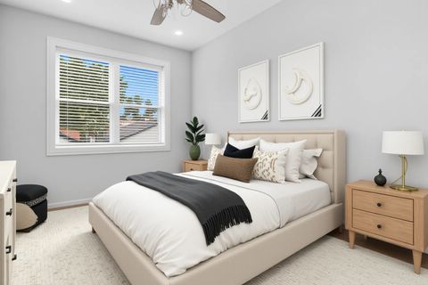 Tiny photo for 549 N Springfield Avenue, Chicago, IL 60624 (MLS # 12495293)