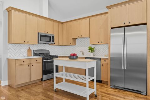 Tiny photo for 549 N Springfield Avenue, Chicago, IL 60624 (MLS # 12495293)