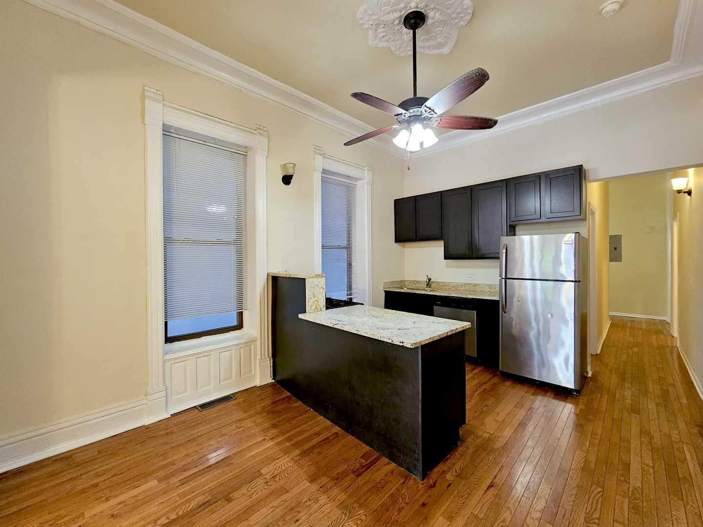 2050 W North Avenue 1
