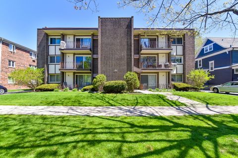 27 S Waiola Avenue 202 La Grange IL 60525