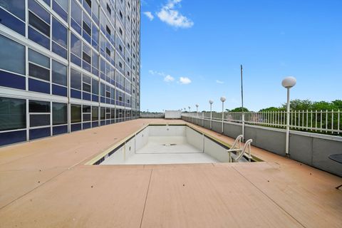 Tiny photo for 7234 W North Avenue #1806, Elmwood Park, IL 60707 (MLS # 12553470)