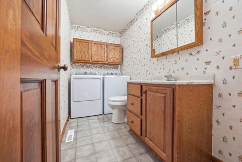 Tiny photo for 405 Mississippi Drive, Dixon, IL 61021 (MLS # 12619279)