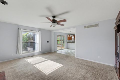 Tiny photo for 202 N Spruce Drive, Mahomet, IL 61853 (MLS # 12608382)