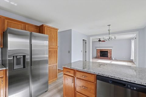 Tiny photo for 202 N Spruce Drive, Mahomet, IL 61853 (MLS # 12608382)