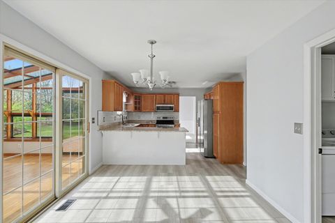 Tiny photo for 202 N Spruce Drive, Mahomet, IL 61853 (MLS # 12608382)