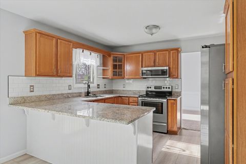 Tiny photo for 202 N Spruce Drive, Mahomet, IL 61853 (MLS # 12608382)