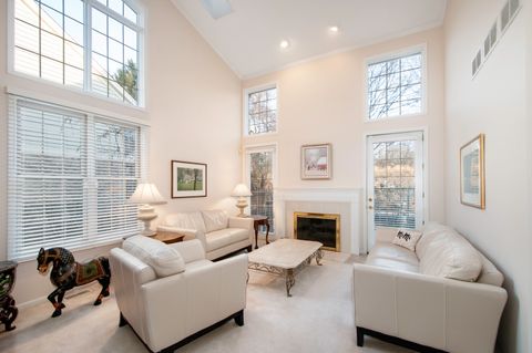 Tiny photo for 120 Fairway Drive, La Grange, IL 60525 (MLS # 12539186)