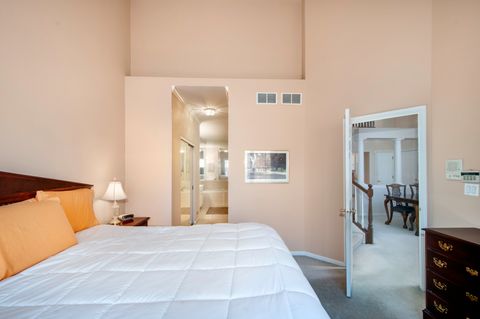 Tiny photo for 120 Fairway Drive, La Grange, IL 60525 (MLS # 12539186)