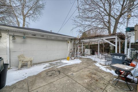 Tiny photo for 7926 W Summerdale Avenue, Chicago, IL 60656 (MLS # 12538759)