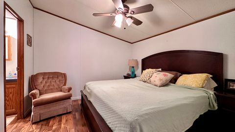 Tiny photo for West Frankfort, IL 62896 (MLS # 12597931)