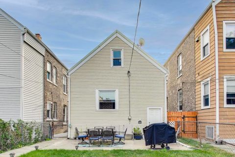 Tiny photo for 4039 S Montgomery Avenue, Chicago, IL 60632 (MLS # 12487403)
