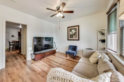 Tiny photo for 4039 S Montgomery Avenue, Chicago, IL 60632 (MLS # 12487403)