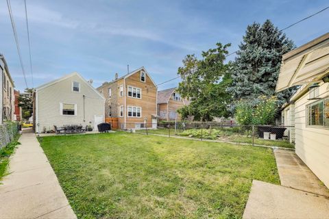 Tiny photo for 4039 S Montgomery Avenue, Chicago, IL 60632 (MLS # 12487403)