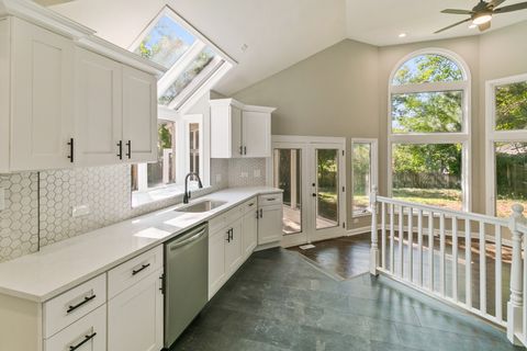 Tiny photo for 531 W Winchester Road, Chicago Heights, IL 60411 (MLS # 12463501)