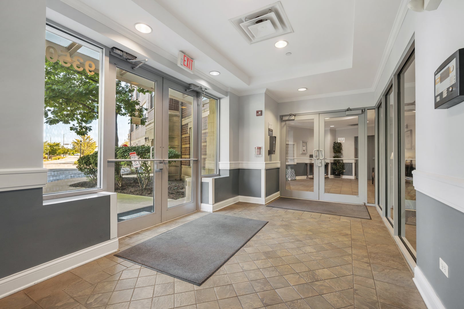 9350 SKOKIE Boulevard 411