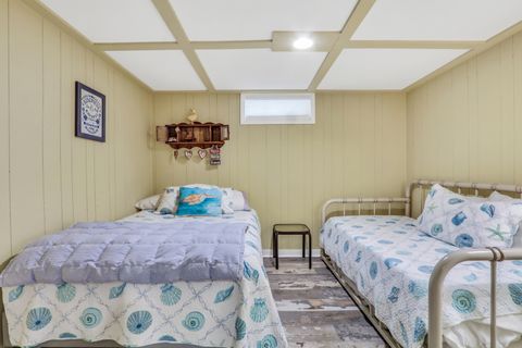 Tiny photo for 42065 N Old Lake Avenue, Antioch, IL 60002 (MLS # 12606977)