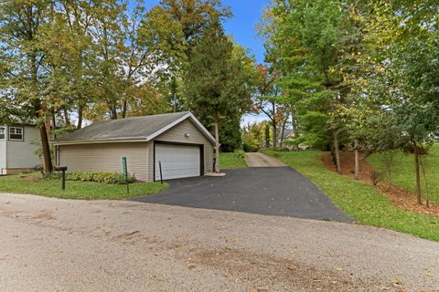 Tiny photo for 42065 N Old Lake Avenue, Antioch, IL 60002 (MLS # 12606977)