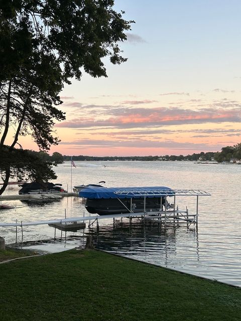 Tiny photo for 42065 N Old Lake Avenue, Antioch, IL 60002 (MLS # 12606977)