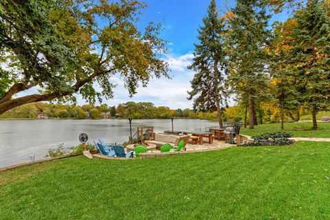 Tiny photo for 42065 N Old Lake Avenue, Antioch, IL 60002 (MLS # 12606977)