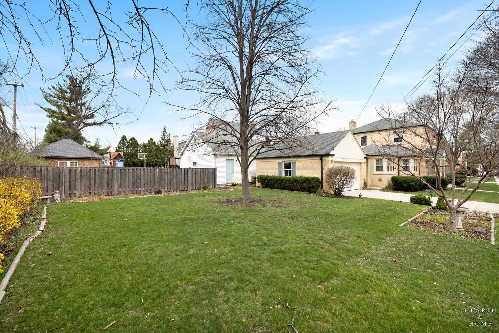 400 W Milburn Avenue
