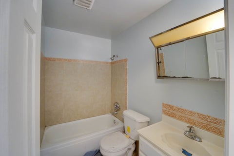 Tiny photo for 1409 Tinnerella Avenue #1409, Streamwood, IL 60107 (MLS # 12740608)