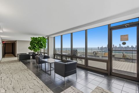 Tiny photo for 2800 N Lake Shore Drive #305, Chicago, IL 60657 (MLS # 12507814)