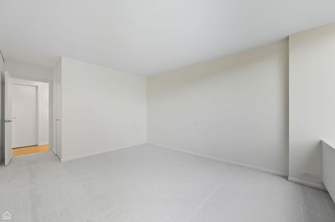 Tiny photo for 2800 N Lake Shore Drive #305, Chicago, IL 60657 (MLS # 12507814)
