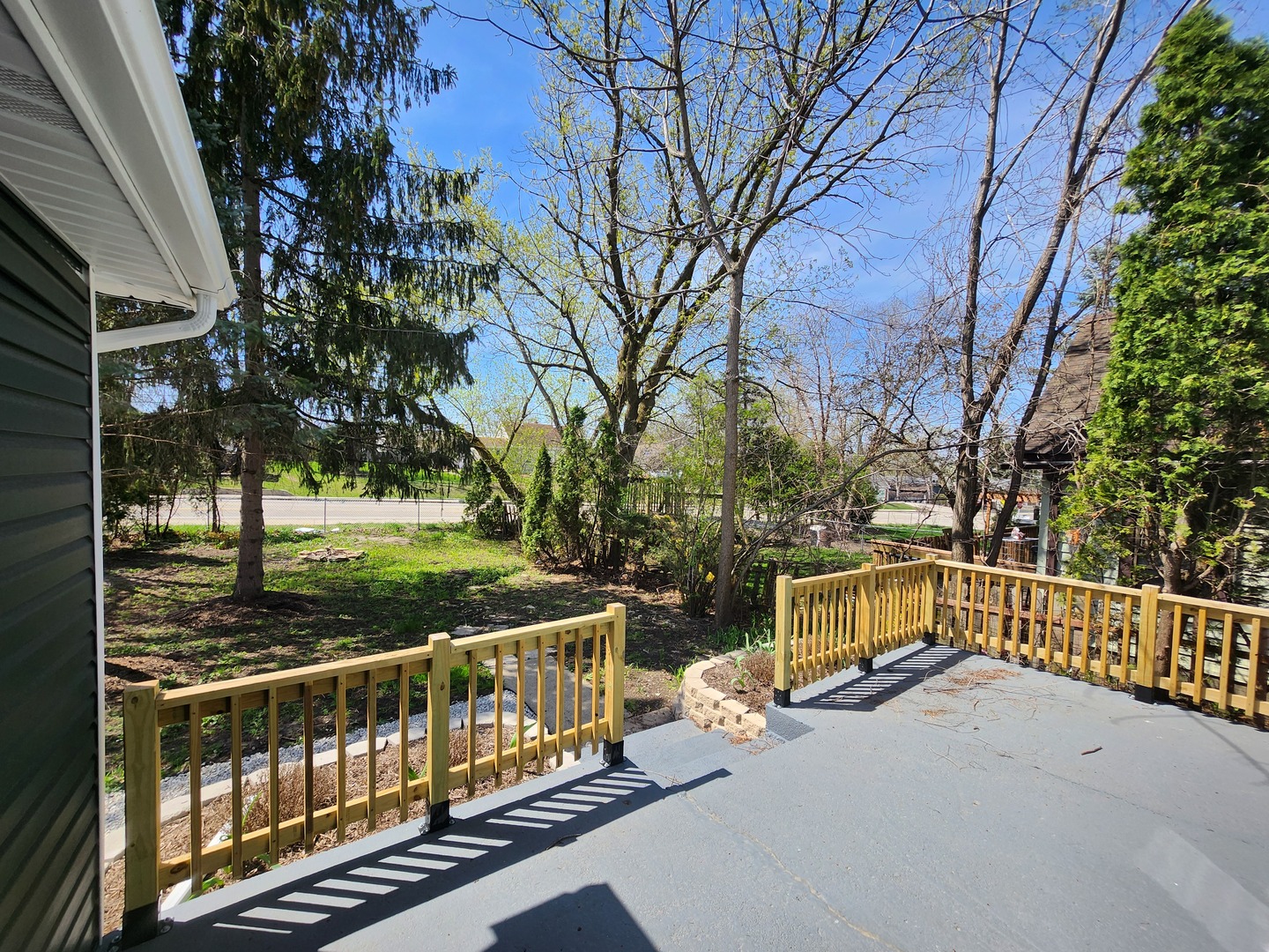 13 E Lake Shore Drive
