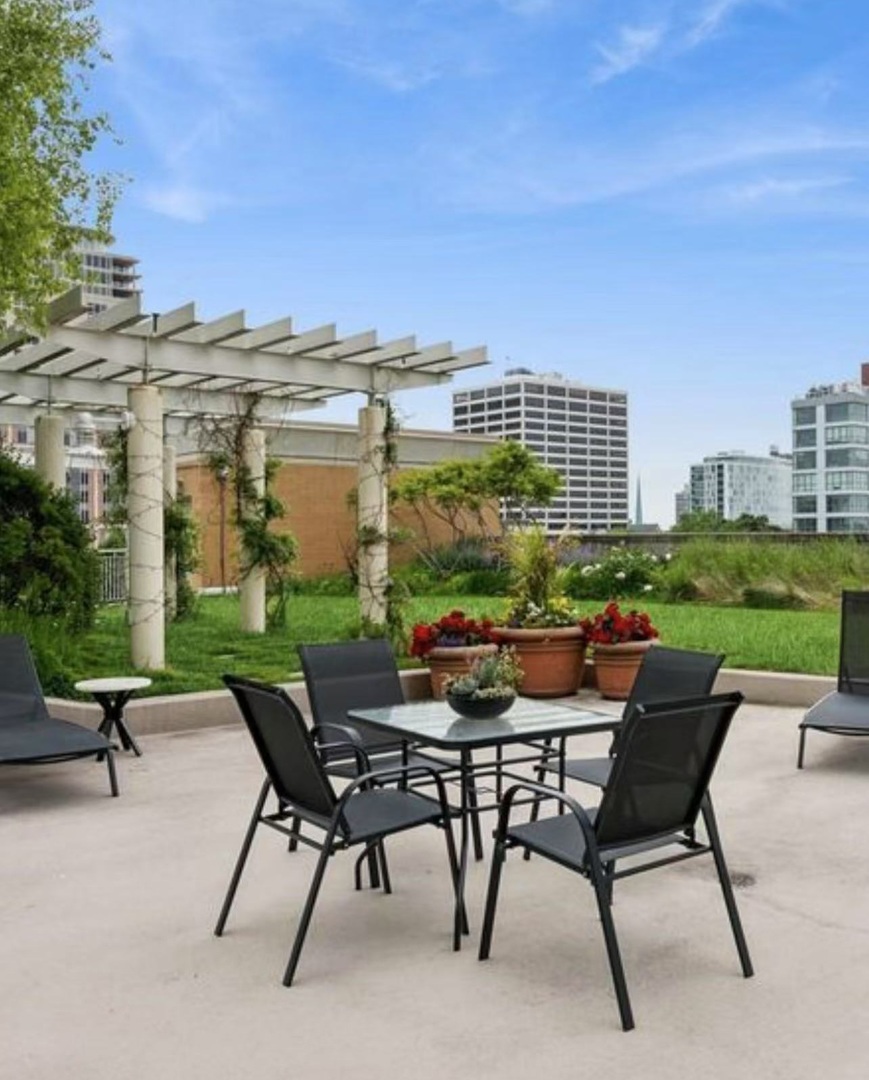 1640 Maple Avenue 804