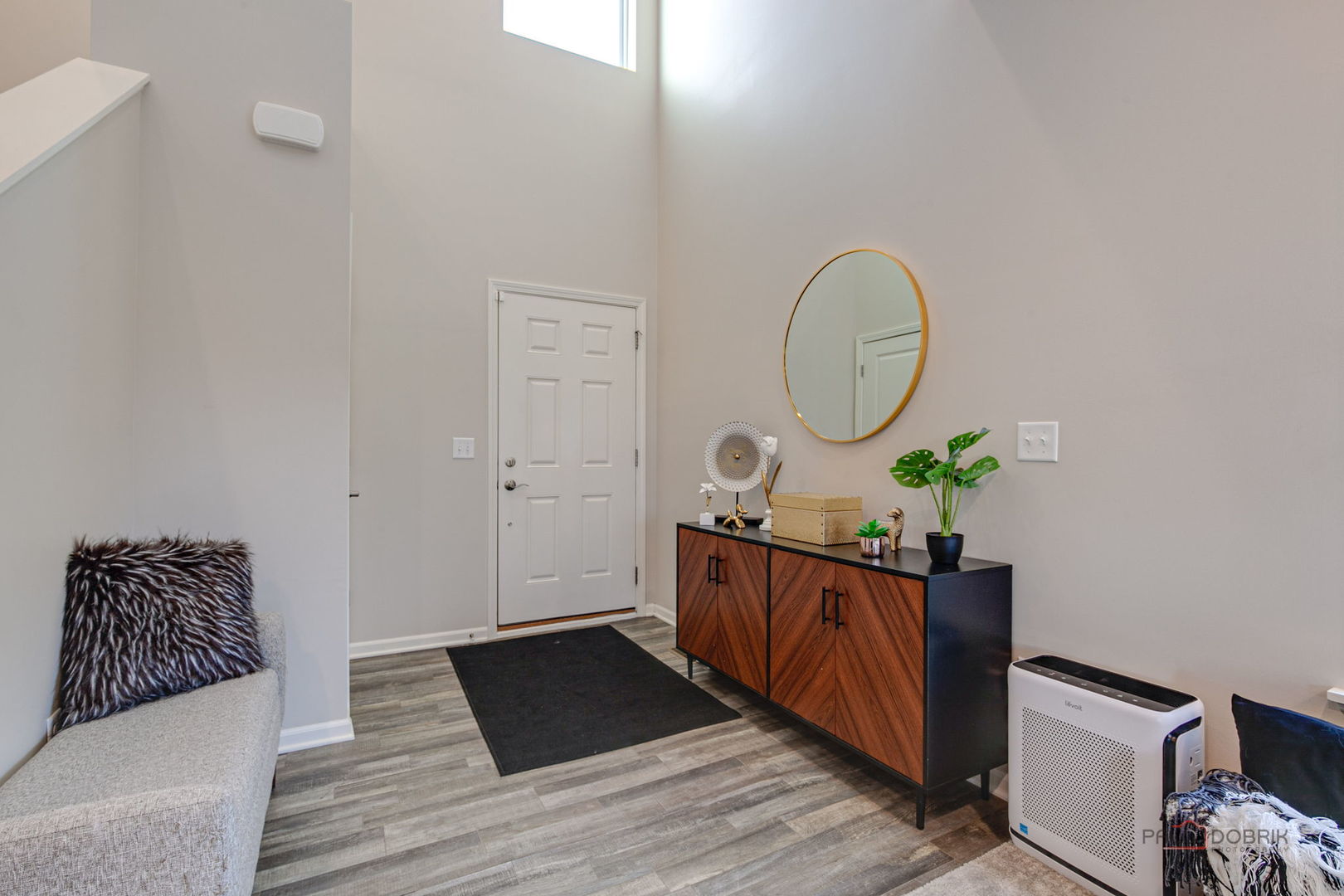 8508 Redbud Court