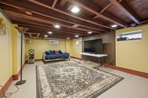 Tiny photo for 622 N Ridgeland Avenue, Oak Park, IL 60302 (MLS # 12652249)