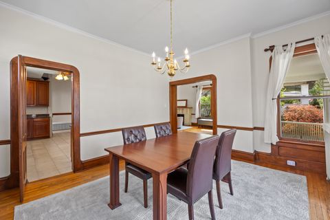 Tiny photo for 622 N Ridgeland Avenue, Oak Park, IL 60302 (MLS # 12652249)