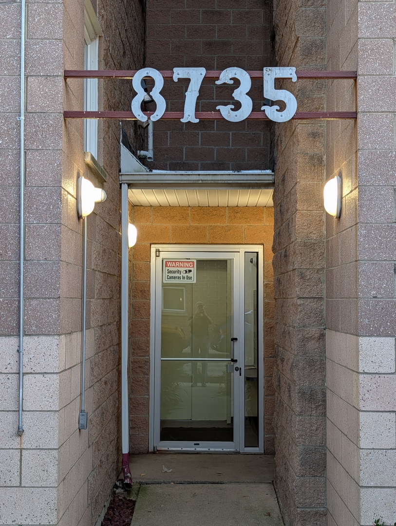 8735 W CATHERINE Avenue 8