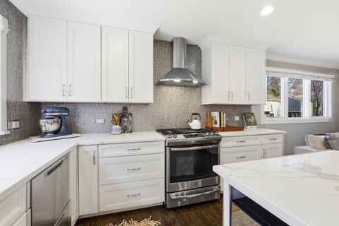 Tiny photo for 2105 Timber Lane, Wheaton, IL 60189 (MLS # 12616168)