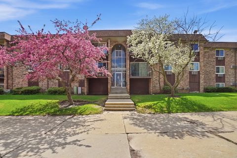 Photo of Hoffman Estates, IL 60169 (MLS # 12630833)