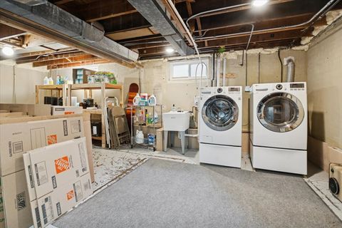 Tiny photo for 2338 Buckingham Avenue, Westchester, IL 60154 (MLS # 12552390)