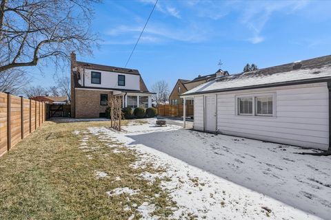 Tiny photo for 2338 Buckingham Avenue, Westchester, IL 60154 (MLS # 12552390)
