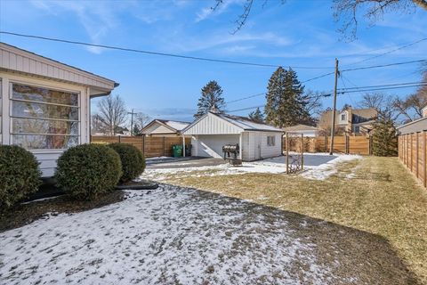 Tiny photo for 2338 Buckingham Avenue, Westchester, IL 60154 (MLS # 12552390)