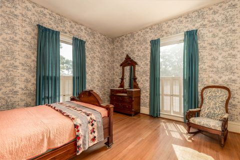 Tiny photo for 326 Congress Street, Ottawa, IL 61350 (MLS # 12463885)