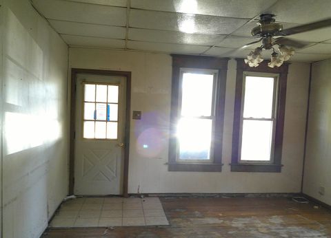 Tiny photo for 701 S Cain Street, Clinton, IL 61727 (MLS # 12476506)