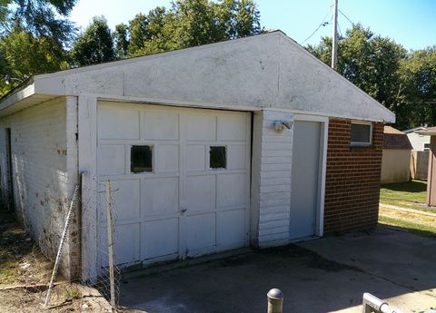 Tiny photo for 701 S Cain Street, Clinton, IL 61727 (MLS # 12476506)