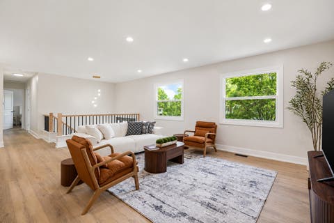 Tiny photo for 1030 Cobble Hill Court, Hoffman Estates, IL 60169 (MLS # 12671919)